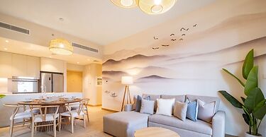 LUX The La Mer Luxury Burj View Suite 3