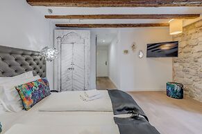 The Code Luxury Rooms
