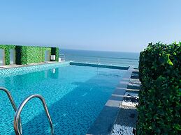 The Bay Suite