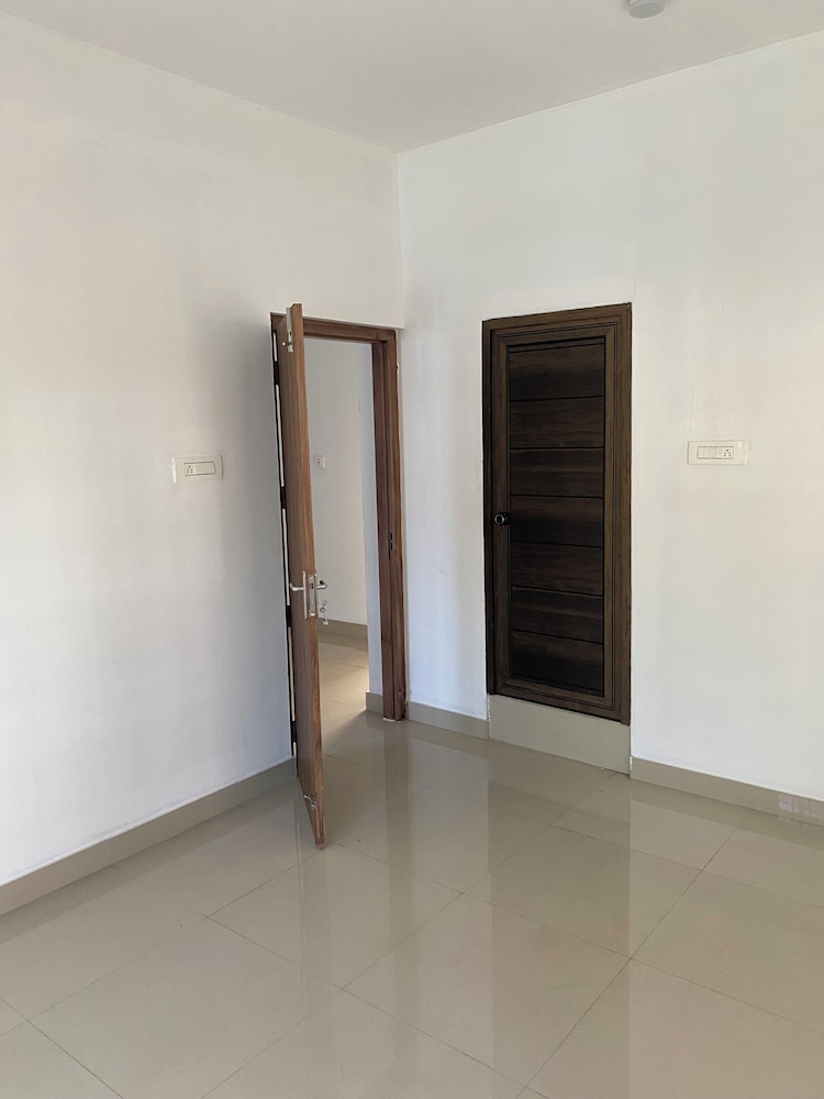 Attiri Apartments