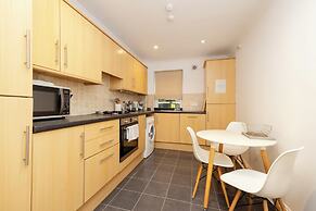 JOIVY Modern flats near Edinburgh Castle