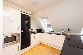 JOIVY Modern flats near Edinburgh Castle