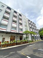 Adia Suites Hotel
