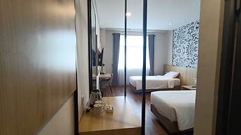 Adia Suites Hotel