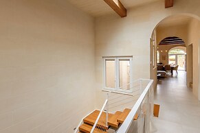 Solaris Gozitan Villa with Pool