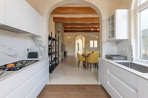 Solaris Gozitan Villa with Pool