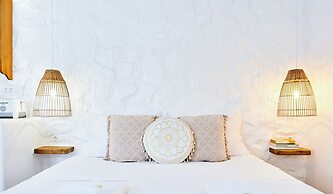 Dream on Plaka