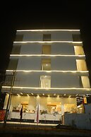 White Maple Hotel
