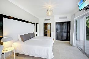 Lake View Cocotal Villa - Jacuzzi &Pool