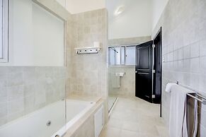 Lake View Cocotal Villa - Jacuzzi &Pool