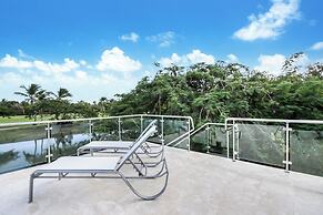 Lake View Cocotal Villa - Jacuzzi &Pool
