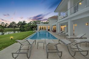 Lake View Cocotal Villa - Jacuzzi &Pool