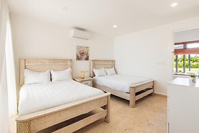 3BR Villa With Tropical Style BBQ Private Pool