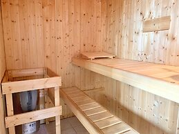 Ferienhaus mit Sauna im Ferienpark Mirow