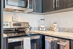 Relaxing 2 BR  Beach & Pool  Condo Unit2