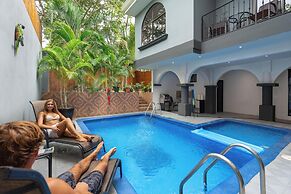 Relaxing 2 BR  Beach & Pool  Condo Unit2