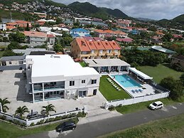 Pàris Villas Modern Suite