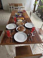 Mandhoo Inn