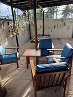 Mandhoo Inn