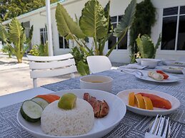 Avi Guesthouse