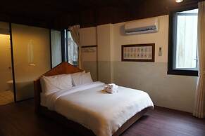 TysonB&B