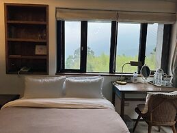 TysonB&B
