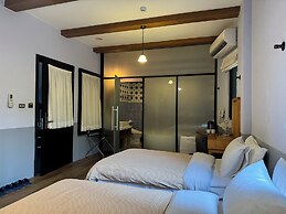 TysonB&B