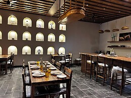 Moshams - A Home with Nature & Elegance