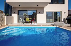 Flos Apartments