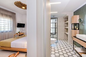 Flos Apartments