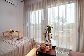 Flos Apartments