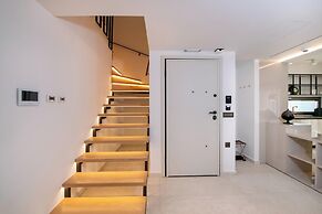 Flos Apartments