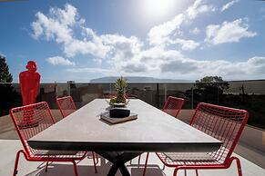 Flos Apartments