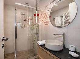 Flos Apartments