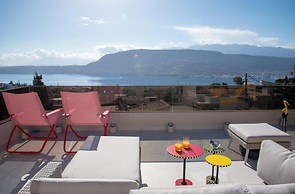 Flos Apartments