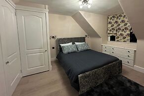Cozy Aberdeen Cottage With 3 Bedrooms