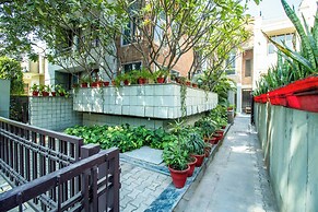 Opulent Antique 6BR Villa in Gurugram