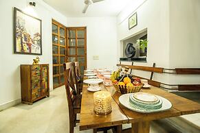 Opulent Antique 6BR Villa in Gurugram