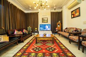 Opulent Antique 6BR Villa in Gurugram