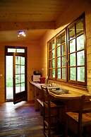 Oakwood Hideaway Stay