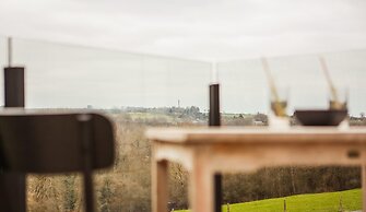 Elegant Stay Near Durbuy