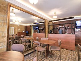 Senator Hotel