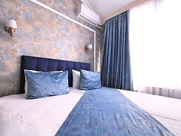 Senator Hotel