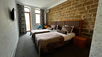 Senator Hotel