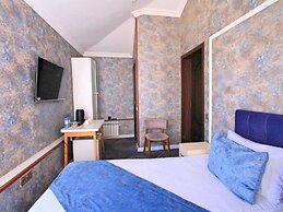 Senator Hotel