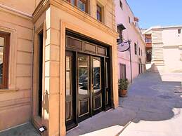 Senator Hotel