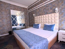Senator Hotel