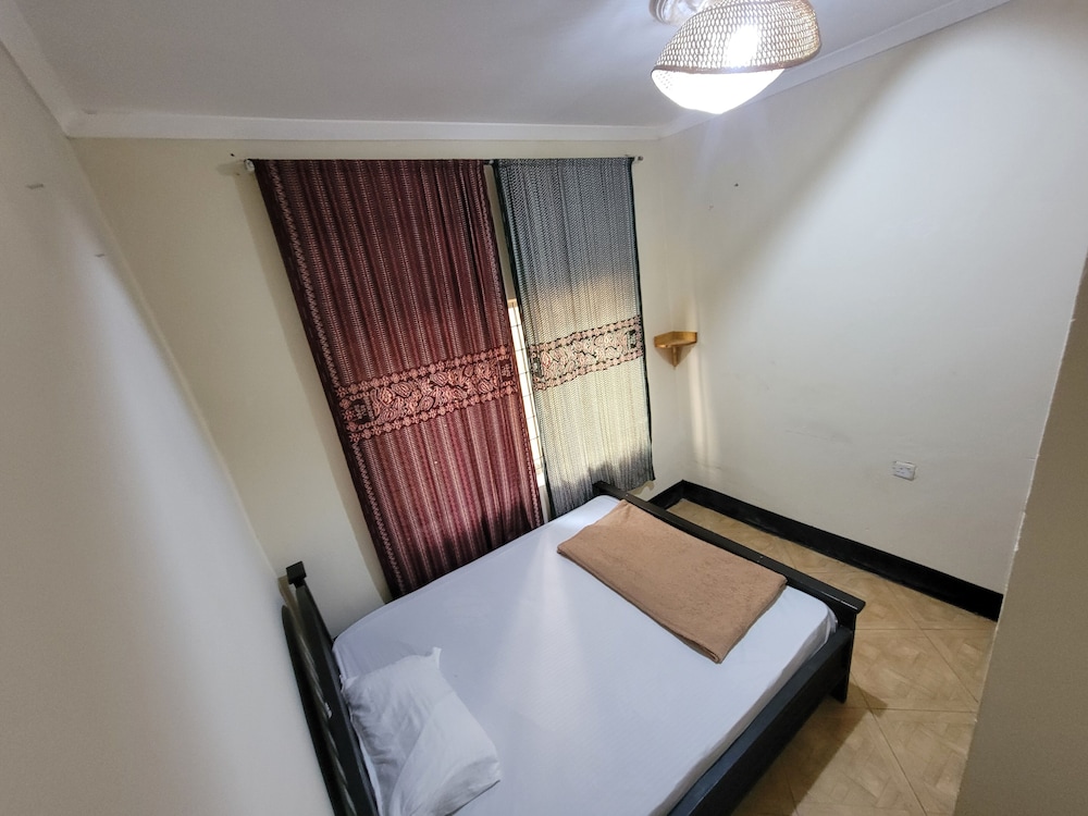 Safari junction backpackers hostel