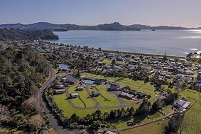 Cooks Beach Resort