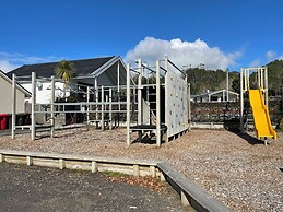 Cooks Beach Resort